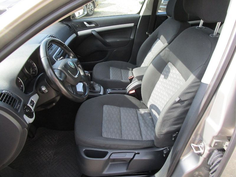 Škoda Octavia 1,2TSI-77KW-KOUPENA V ČR - fotka 9 z 15