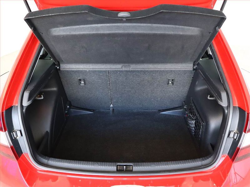 Škoda Rapid (2018) 1.0 TSI, Park. senzory - fotka 10 z 12