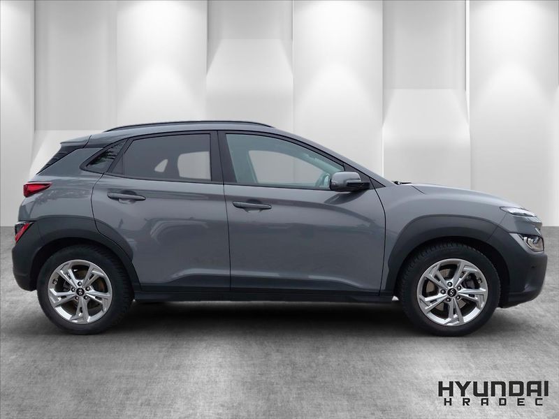 Hyundai Kona 1,6   1.6T-GDi Smart DCT - fotka 4 z 23