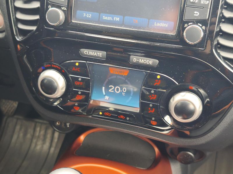 Nissan Juke ČR 1.MAJ 1.6 SCe REZERVACE  - fotka 14 z 35