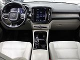 Volvo XC40 2,0 T4 140kW Insc. H/K 1.maj.Č - náhled 8