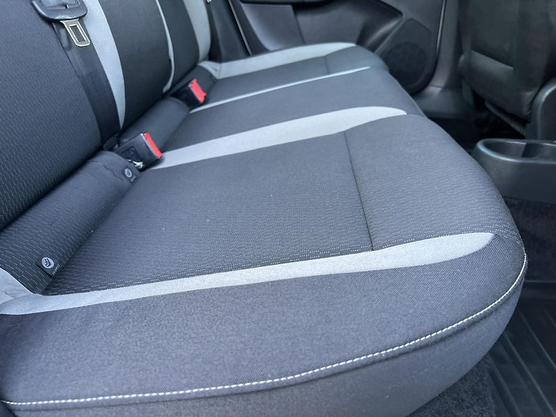 Škoda Rapid 1.4TSi 90kw DSG KLIMA ALU ČR - fotka 27 z 38