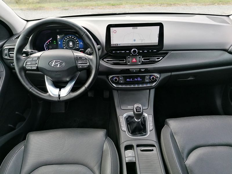 Hyundai i30 (2022) 1.6 CRDi MHEV 100kW Kůže - fotka 8 z 39