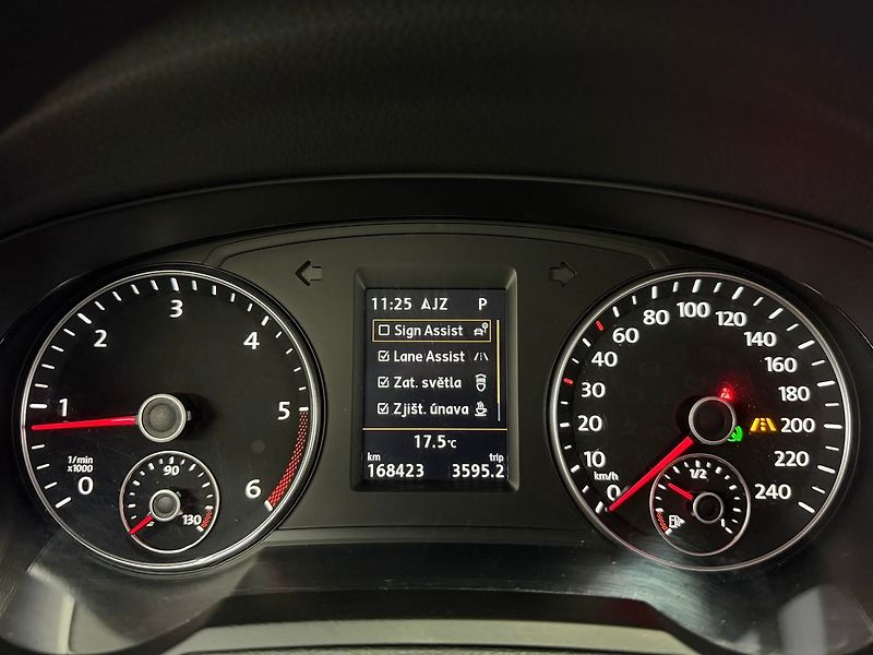 Volkswagen Sharan 2.0TDI 130KW 4MOTION HIGHLINE, - fotka 16 z 27