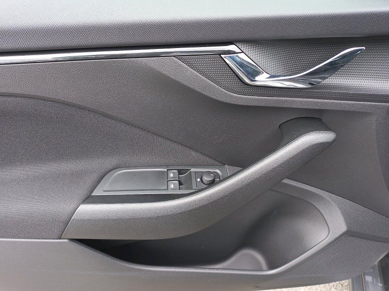 Škoda Scala (2023) Ambition PLUS TSI 81/1.0 M6F - fotka 14 z 22