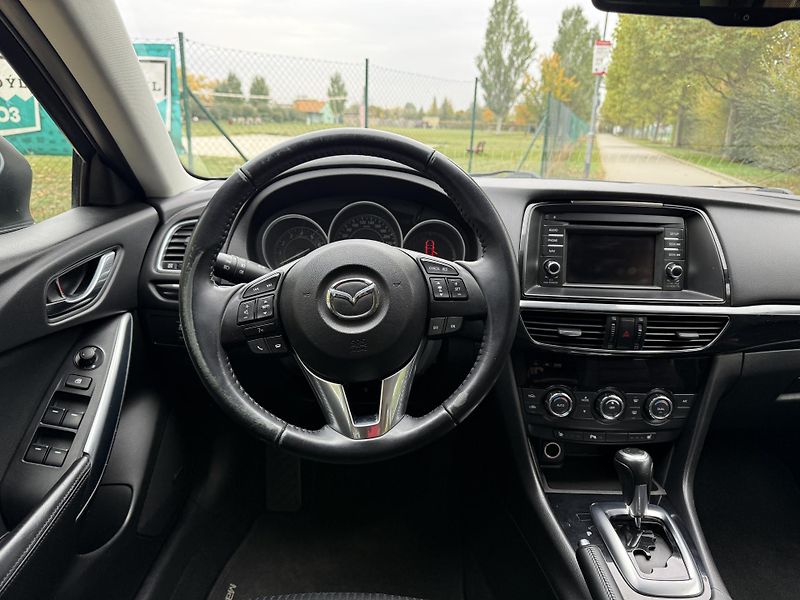 Mazda 6 2.5 Sports-Line AUTOMAT - fotka 25 z 35