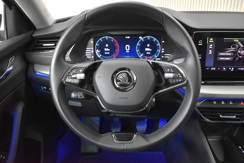 Škoda Octavia 2.0 TDI *REZERVACE* - fotka 19 z 44