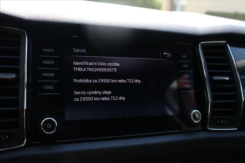 Škoda Kodiaq 2,0 TDi, DSG , 4x4, Sportline - fotka 28 z 51