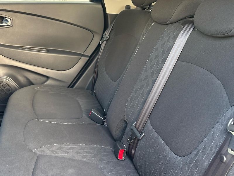 Renault Captur (2019) LIMITED MAN6, ČR - fotka 7 z 46