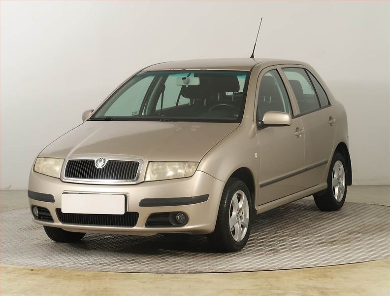 Škoda Fabia (2006) 1.2 12V, Serv.kniha, po STK - fotka 2 z 18
