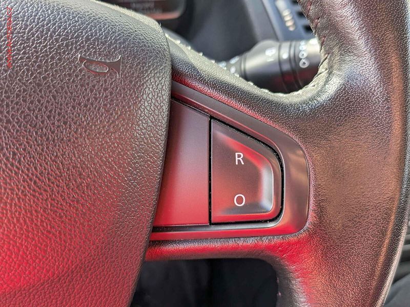 Renault Mégane (2015) 1.5dCi, AC, temp - fotka 15 z 17