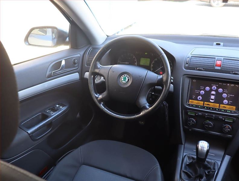 Škoda Octavia (2007) 1.9 TDI, 4X4, po STK - fotka 7 z 18