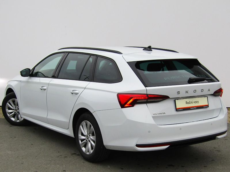 Škoda Octavia IV FL Combi Selection 1.5 TSI - fotka 13 z 30