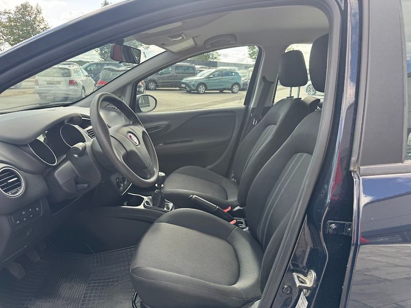 Fiat Punto (2015) 1.2i 51kW - fotka 10 z 29
