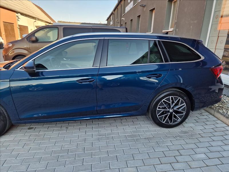 Škoda Octavia 2.0 TDI 110kW Style Combi,ČR - fotka 45 z 50