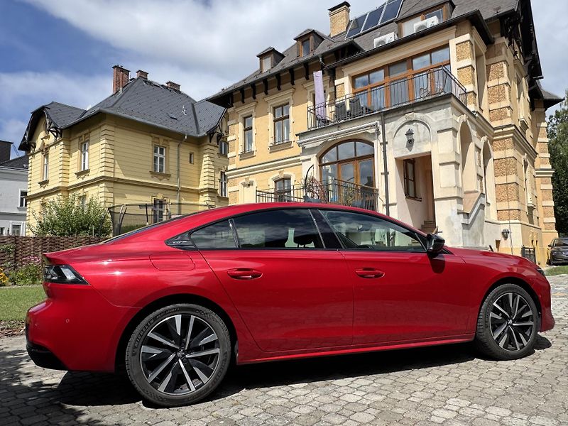 Peugeot 508 Fastback GT zakoupeno v ČR DPH - fotka 9 z 24