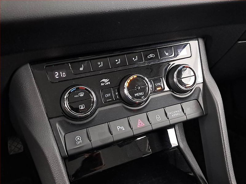 Škoda Karoq (2021) Style 1.5 TSI - fotka 15 z 28