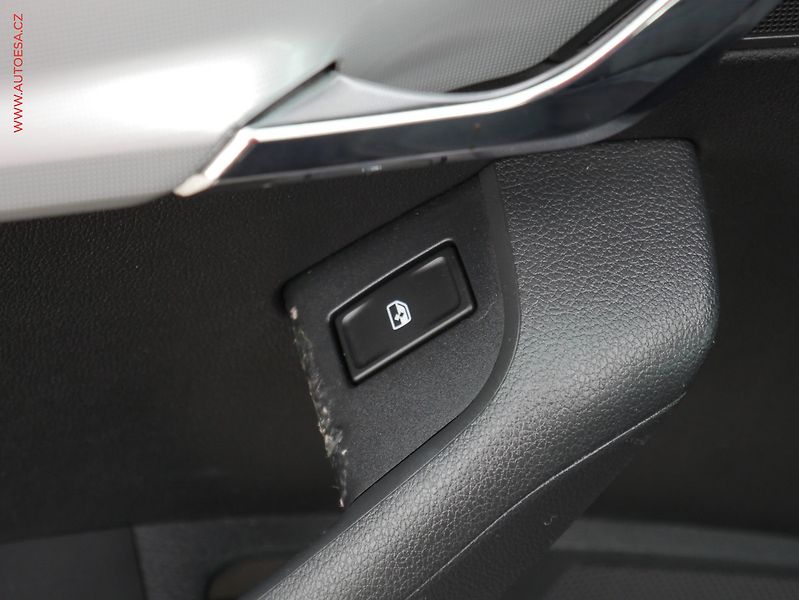 Škoda Octavia (2016) 1.4 TSi, Ambition, autoAC - fotka 12 z 18