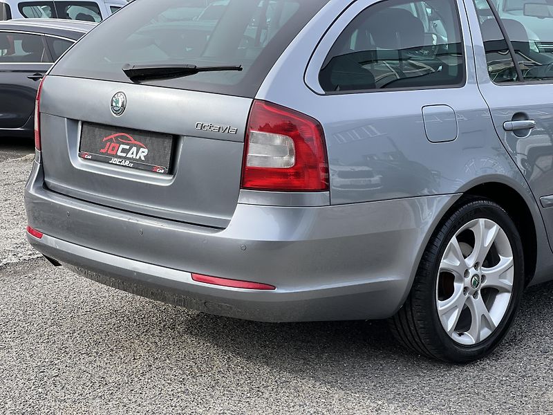 Škoda Octavia 2.0TDi 103kw DSG TEMPOMAT ALU - fotka 41 z 41