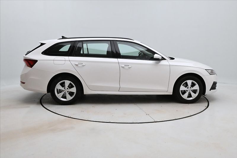 Škoda Octavia 2,0 TDI 110kW DSG Ambition 4x4 - fotka 4 z 30