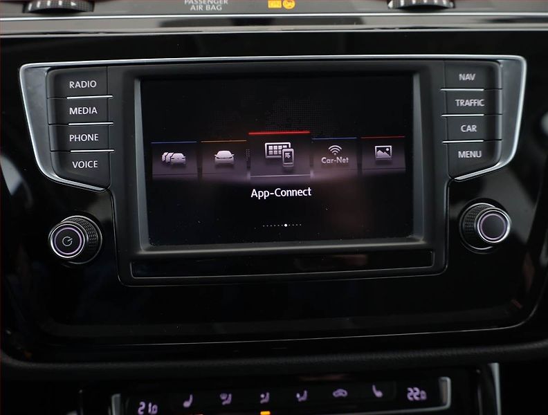 Volkswagen Touran (2016) 2.0 TDI, Automat, 7 míst - fotka 15 z 19