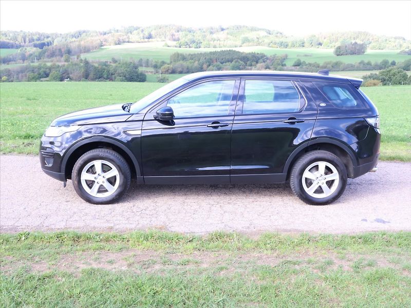 Land Rover Discovery Sport 2,0 TD4 110kW 4WD Automat - fotka 4 z 32