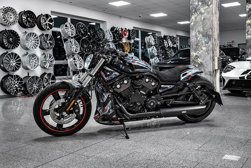 Harley-Davidson VRSCF V-Rod Muscle CUSTOM ÚPRAVA - fotka 4 z 21