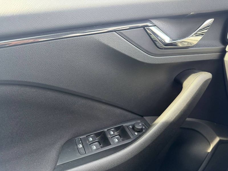 Škoda Scala Selection 1,0 TSI 85 kW 6° MP - fotka 30 z 36