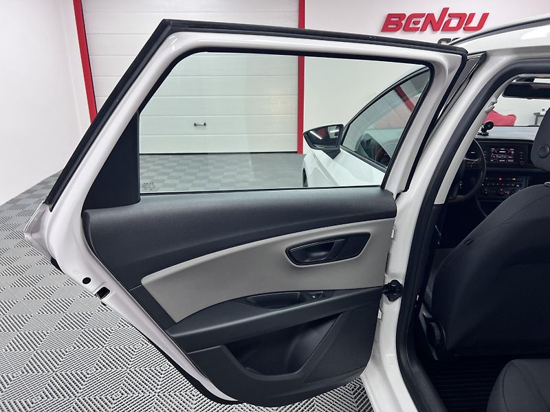 Seat Leon 1.5 TGI 96 kW, Manuál, 2019 - fotka 13 z 23