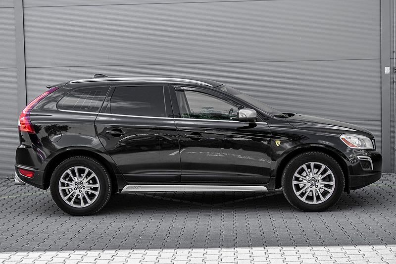 Volvo XC60 - fotka 4 z 28