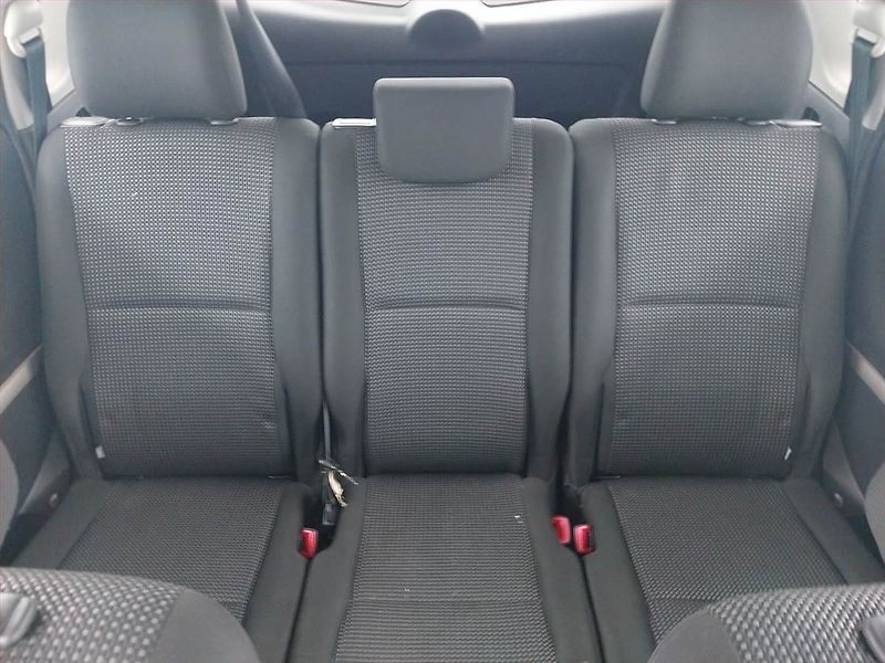 Toyota Corolla Verso (2007) 2.2 D-4D, 7 míst, nová STK - fotka 10 z 19