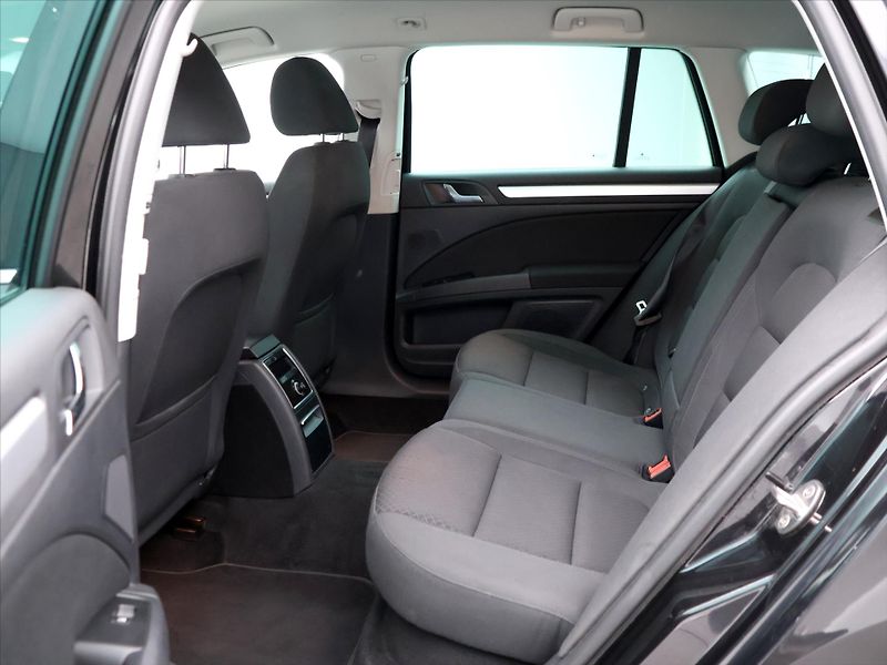 Škoda Superb 2,0 TDI 125kW Ambition DSG - fotka 14 z 39