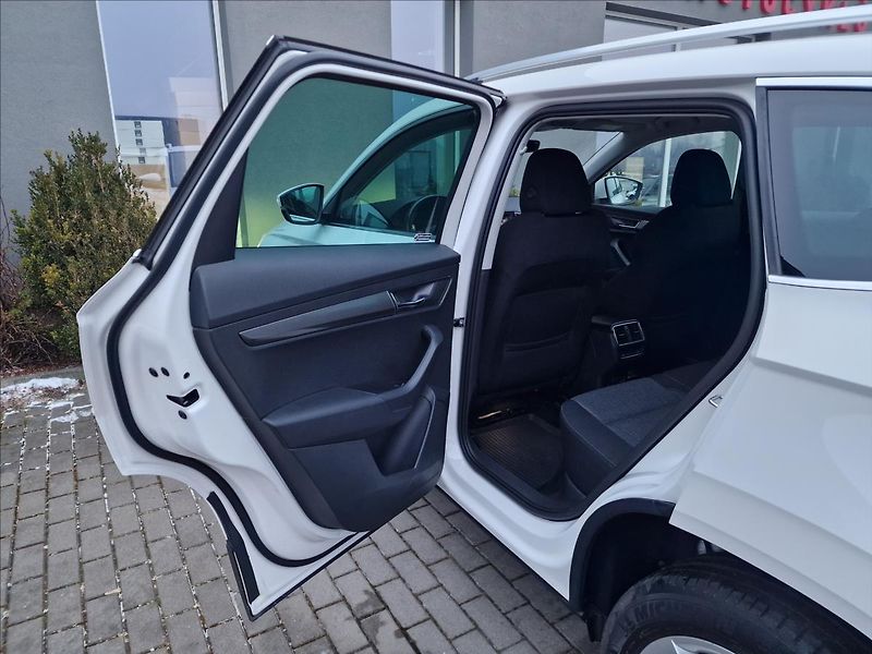 Škoda Karoq 2.0 TDI 110kW Style,ČR,1.Maj. - fotka 18 z 50
