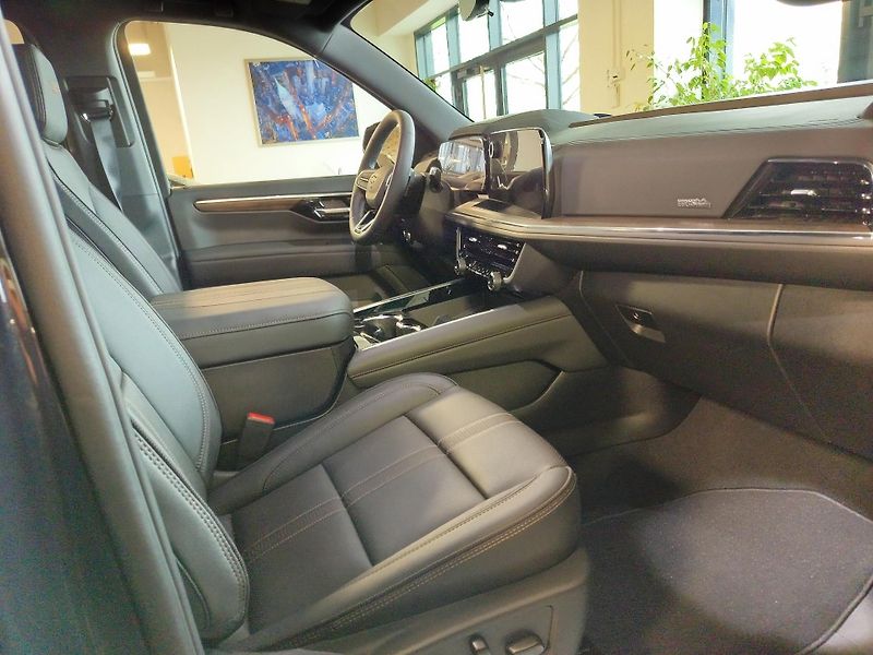Chevrolet Tahoe (2026) High Country 2026,AWD,kola 24