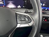 Volkswagen Golf (2024) 1,5 TSI 85kW LIFE - náhled 9
