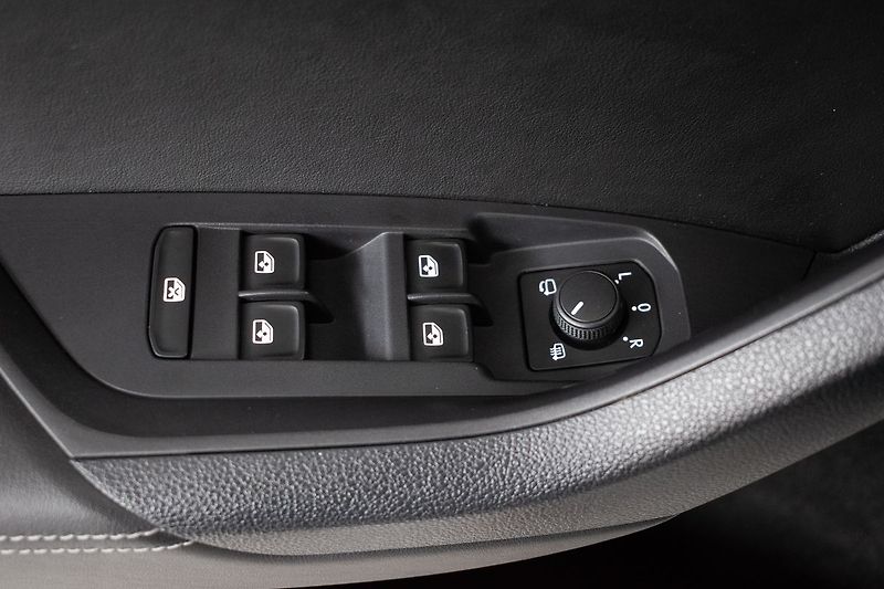 Škoda Kodiaq 2.0 TDI 110*DSG*ACC*KAMERA*DPH - fotka 14 z 38