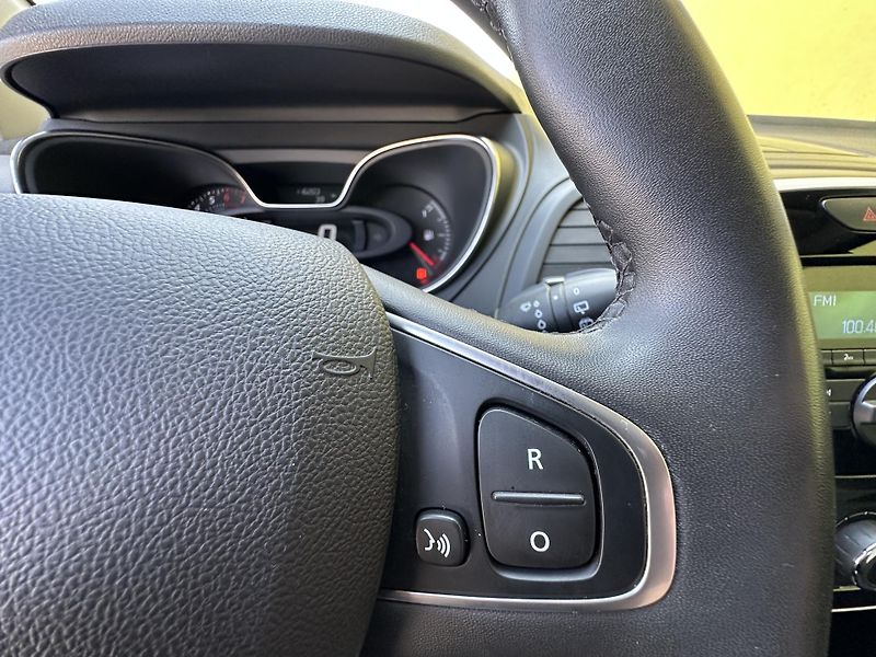 Renault Captur (2017) 0.9/66kW * KLIMA* 1.Maj.  - fotka 12 z 36