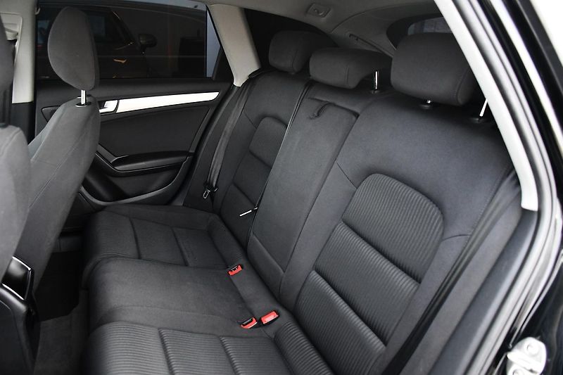 Audi A4 1.8TFSi 118kW AT - fotka 20 z 34