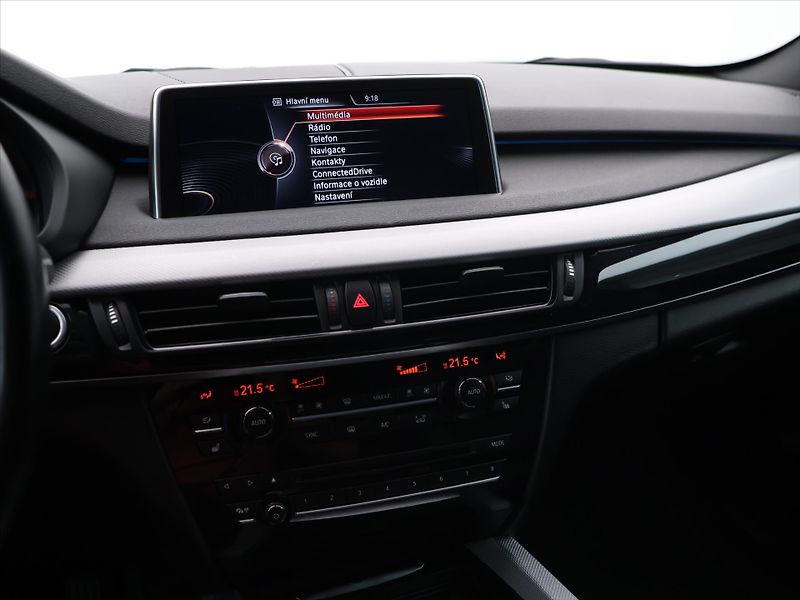 BMW X5 3,0 M50d 280kW CZ - fotka 22 z 35