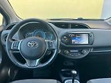 Toyota Yaris 1.5 Hybrid/Kamera/1MAJ/74kW - náhled 24