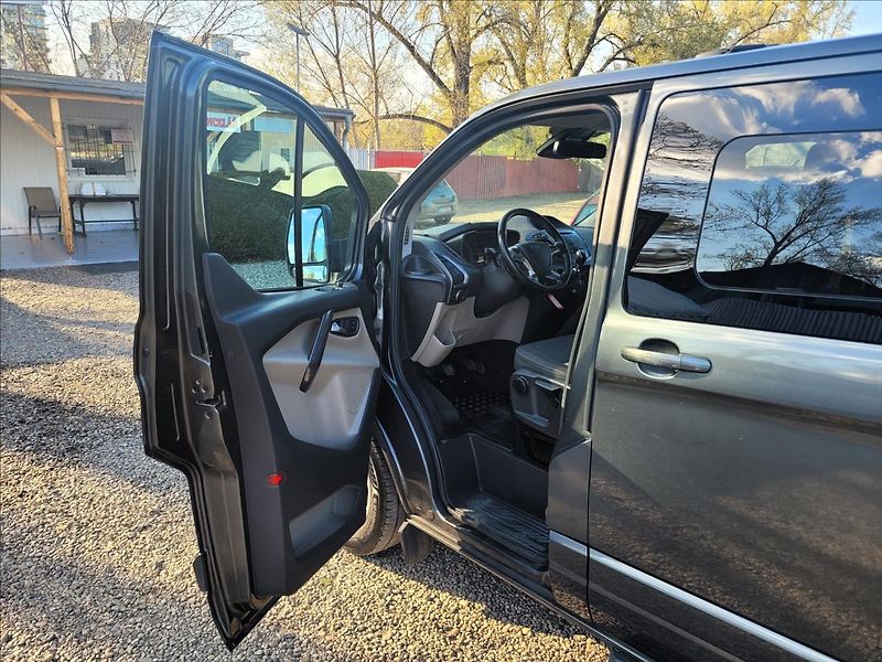 Ford Tourneo Custom 2,0 tdci,Titanium,8míst,klima - fotka 7 z 49