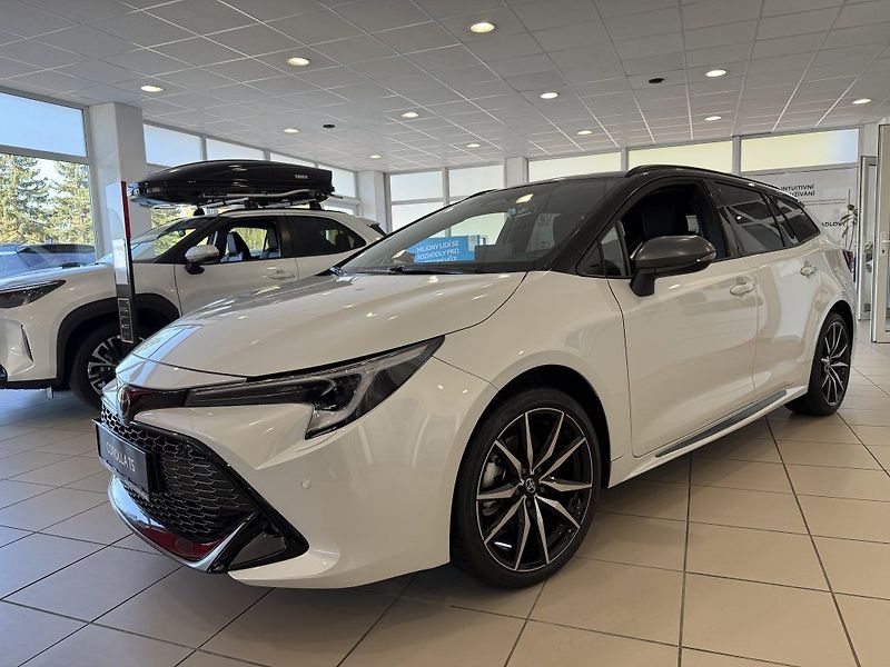 Toyota Corolla 2.0HEV, GR SPORT - fotka 3 z 16
