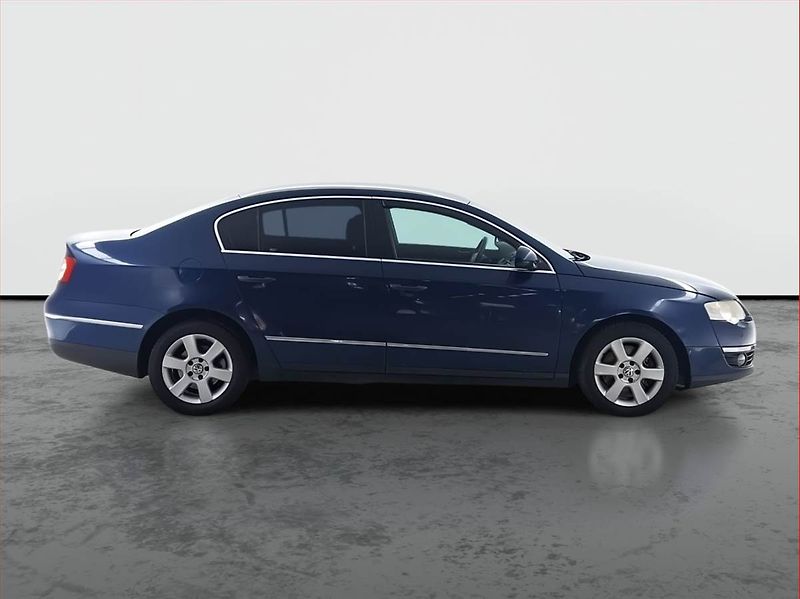 Volkswagen Passat (2006) Comfortline 1.9 TDI, po STK - fotka 6 z 18