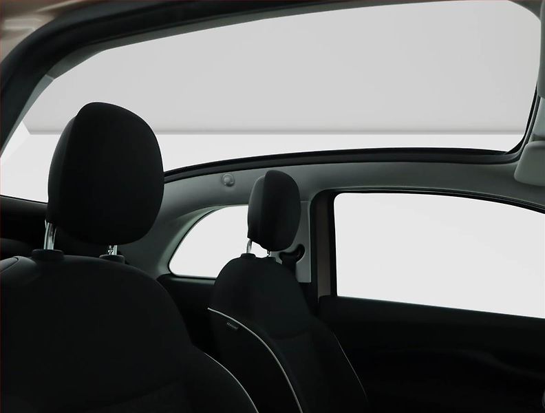 Fiat 500e (2023) 42 kWh, SoH 96% - fotka 17 z 20