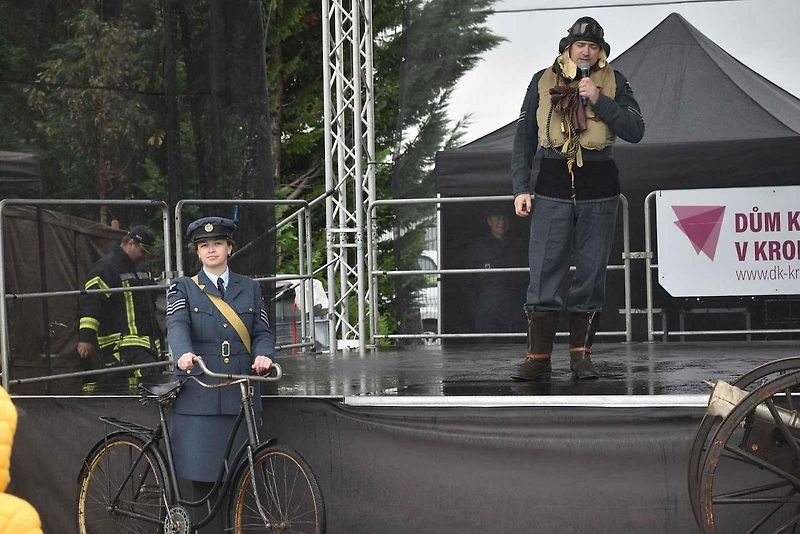Den uniformovaných sborů v Kroměříži.