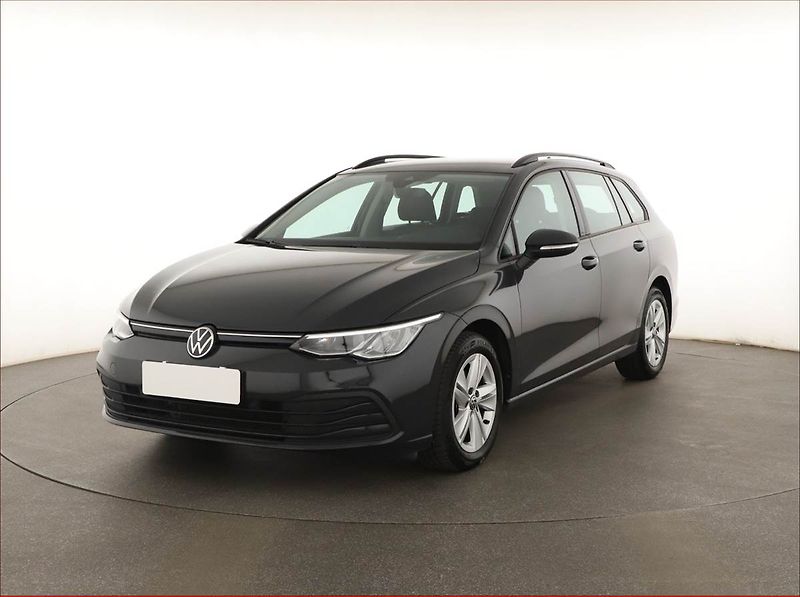 Volkswagen Golf (2021) 1.0 TSI, Tempomat - fotka 2 z 14