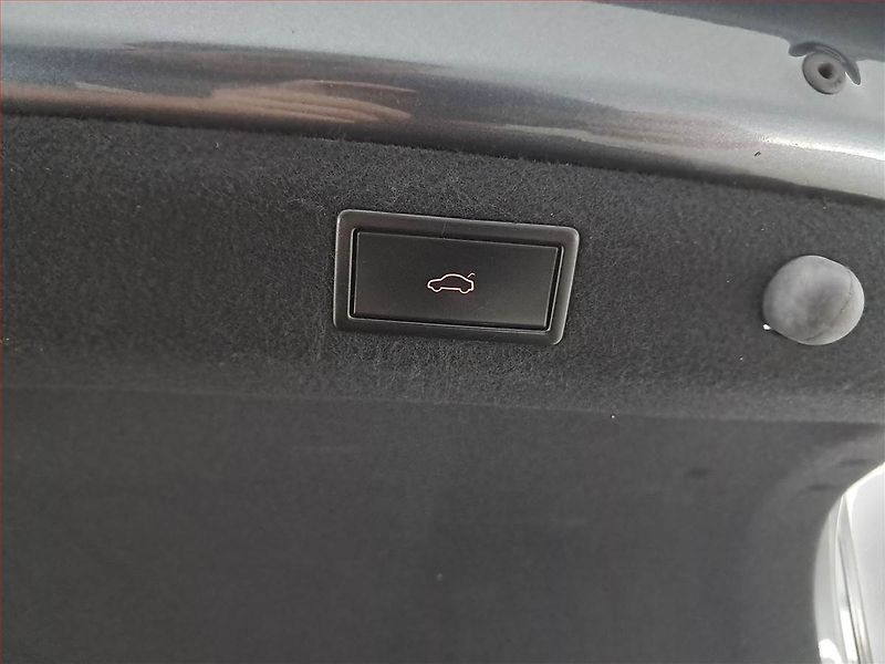 Škoda Superb (2020) Laurin&Klement 2.0 TDI - fotka 16 z 19