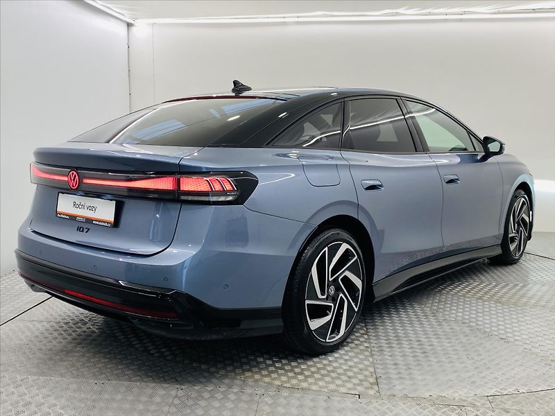 Volkswagen ID.7 Pro S 210kW, kap. 86 kWh - fotka 2 z 34