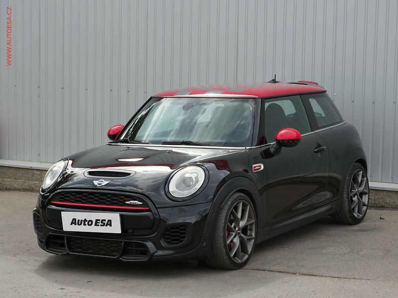 Mini JCW (2015) 2.0 T, ČR, AT, LED, kamera - fotka 3 z 29