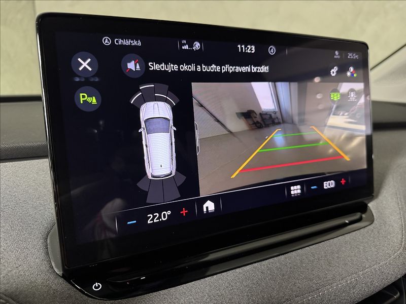 Škoda Enyaq 80 LED Matrix Assist Kamera - fotka 33 z 47